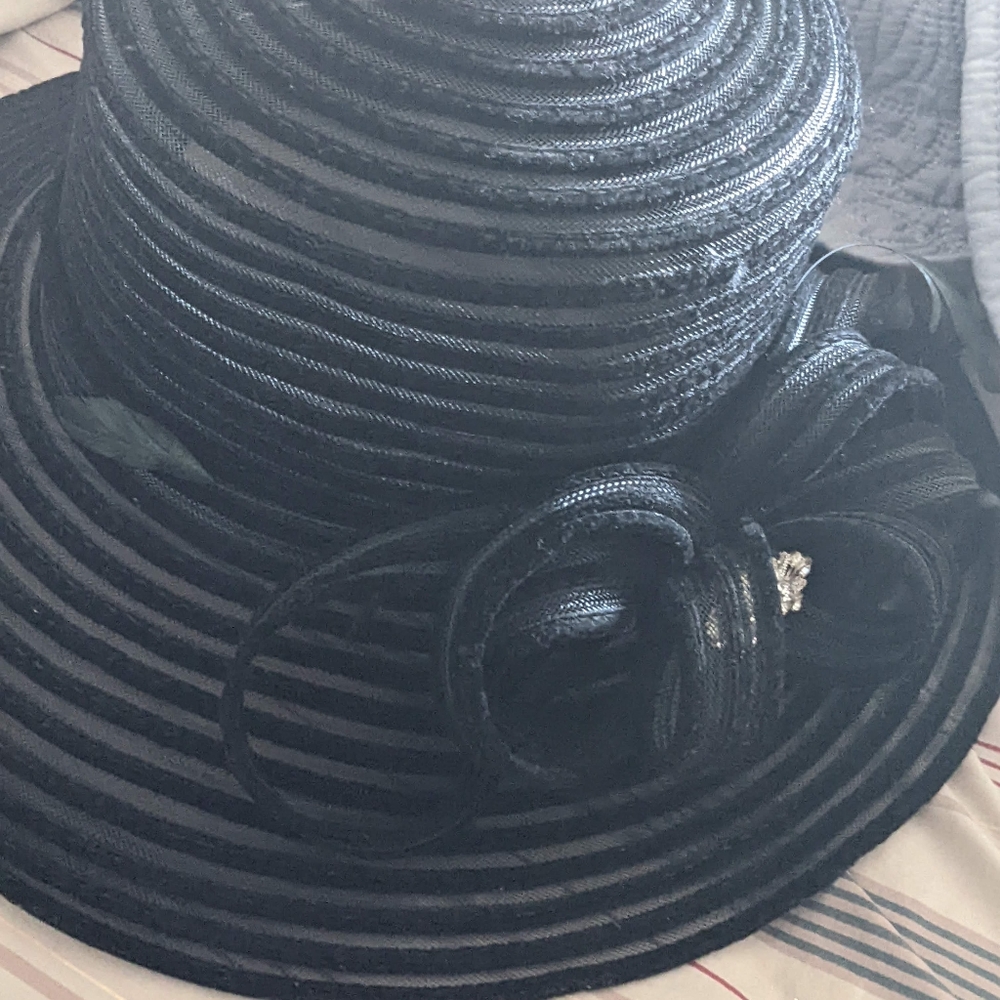 Hat - Picture 5 of 8